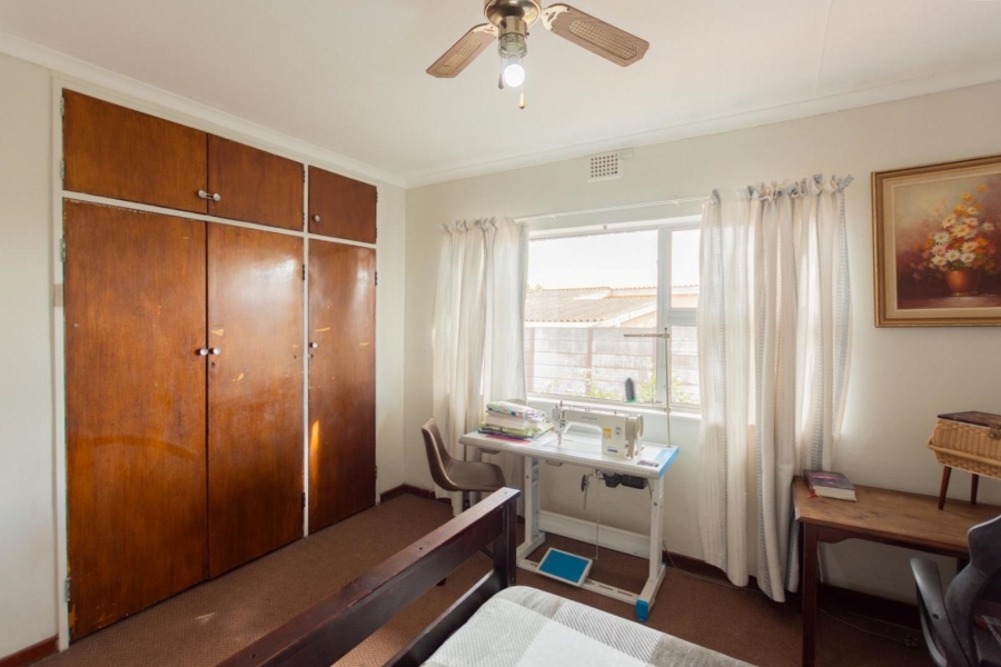 5 Bedroom Property for Sale in Vredenburg Western Cape